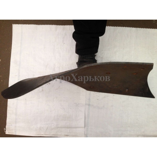 Отвал плуга винтовой (закрученный) толщина 8 мм